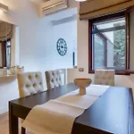 Apartment Guesthost - Casa Domu De Jana In Cagliari! Cagliari